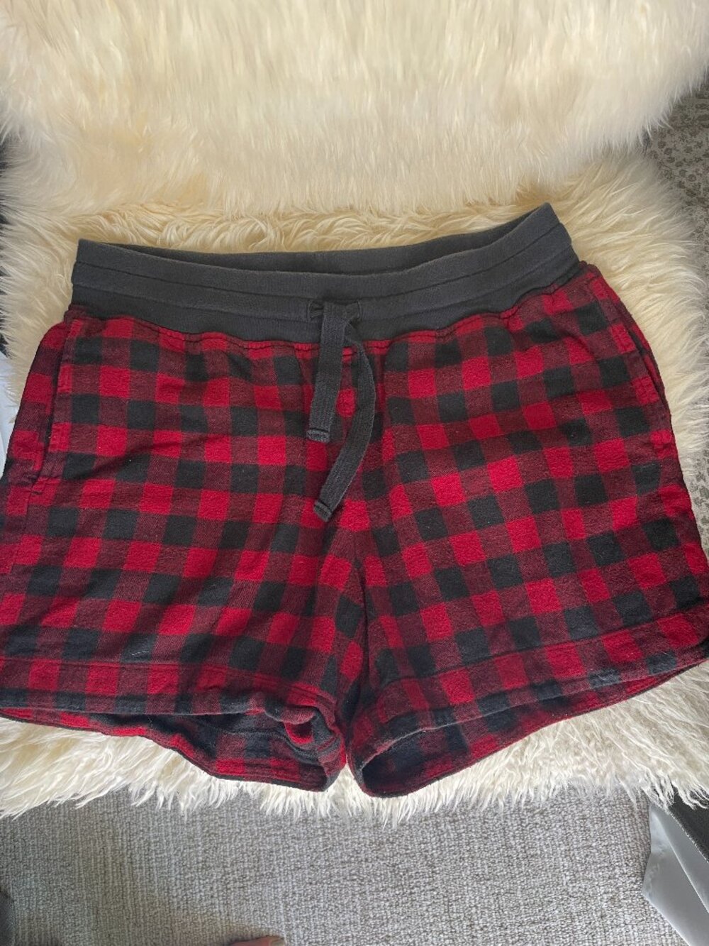 LLBEAN Buffalo Plaid Flannel Pajama Sleep Shorts, Med.